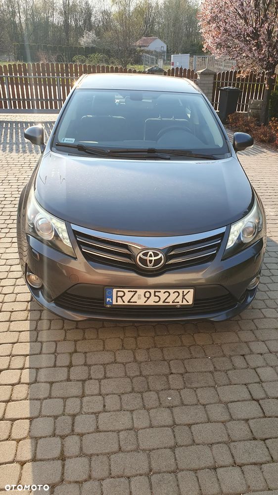Toyota Avensis 2.0 D-4D Premium - 6