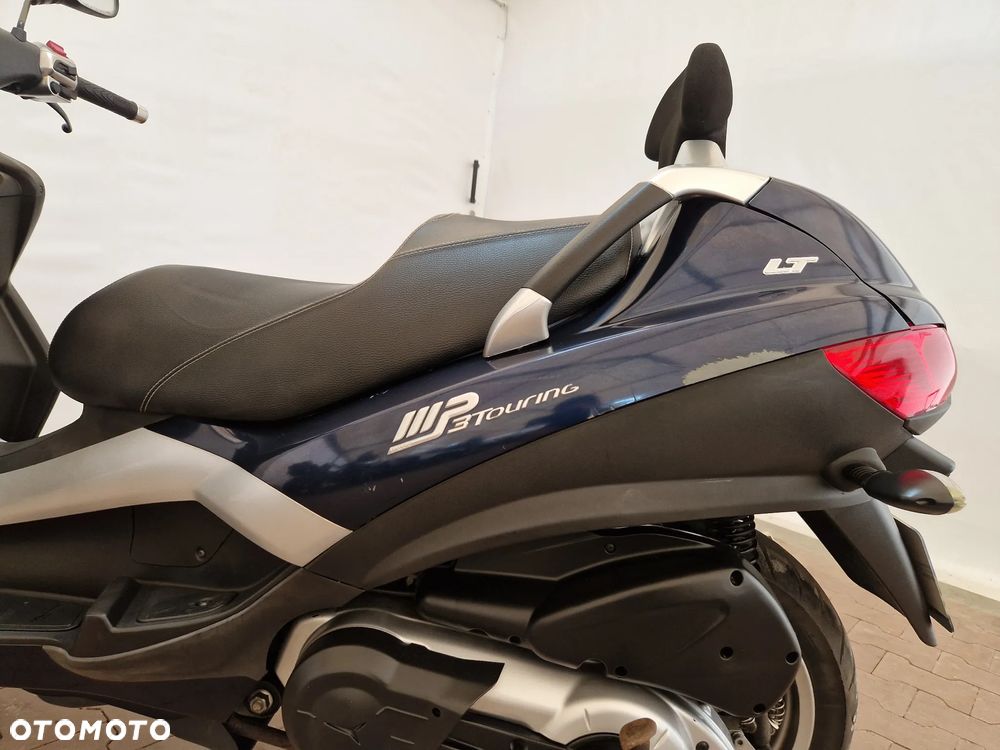 Piaggio MP-3 - 30