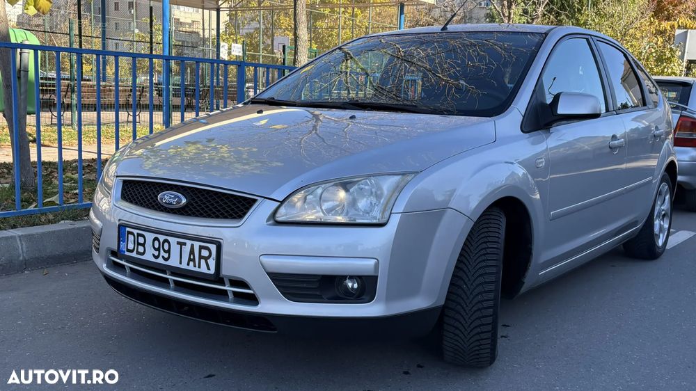 Ford Focus 1.6i Trend - 4