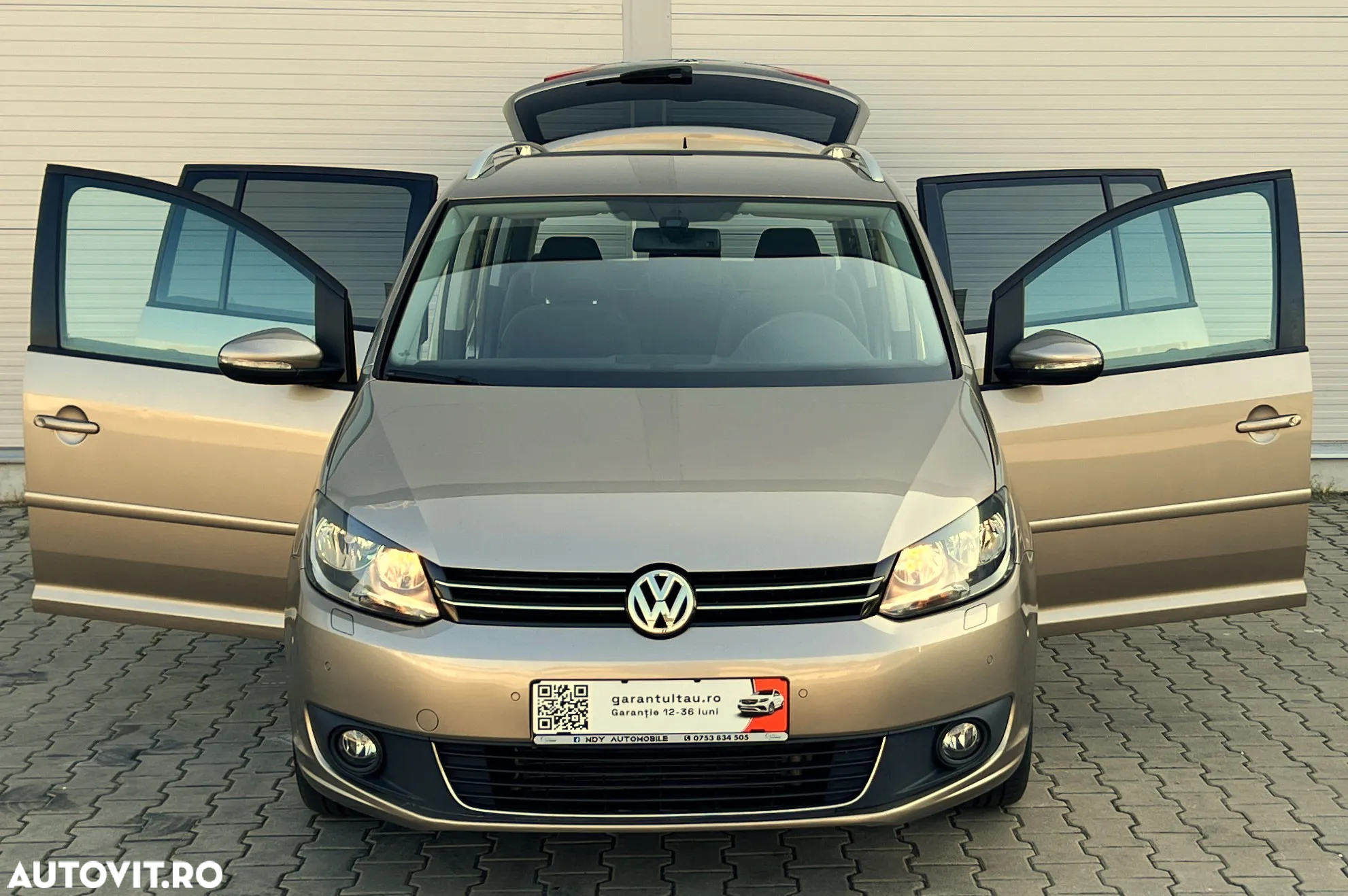 Volkswagen Touran 1.6 TDI Comfortline - 19