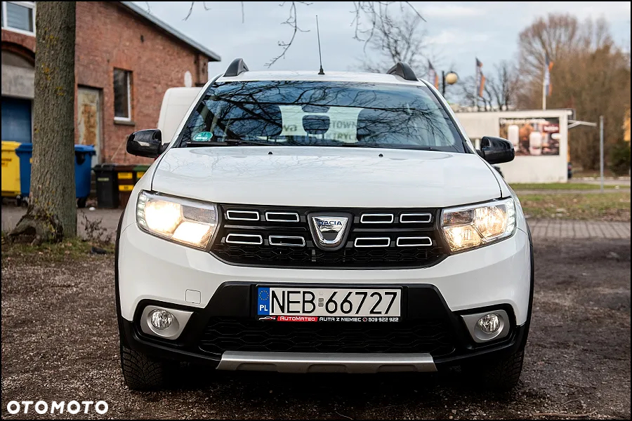 Dacia Sandero Stepway TCe 90 (S&S) Celebration - 4