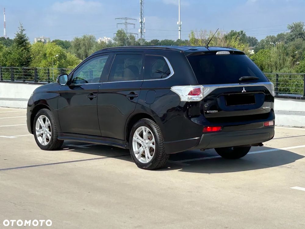 Mitsubishi Outlander 2.2 DI-D 4WD Automatik Instyle - 5