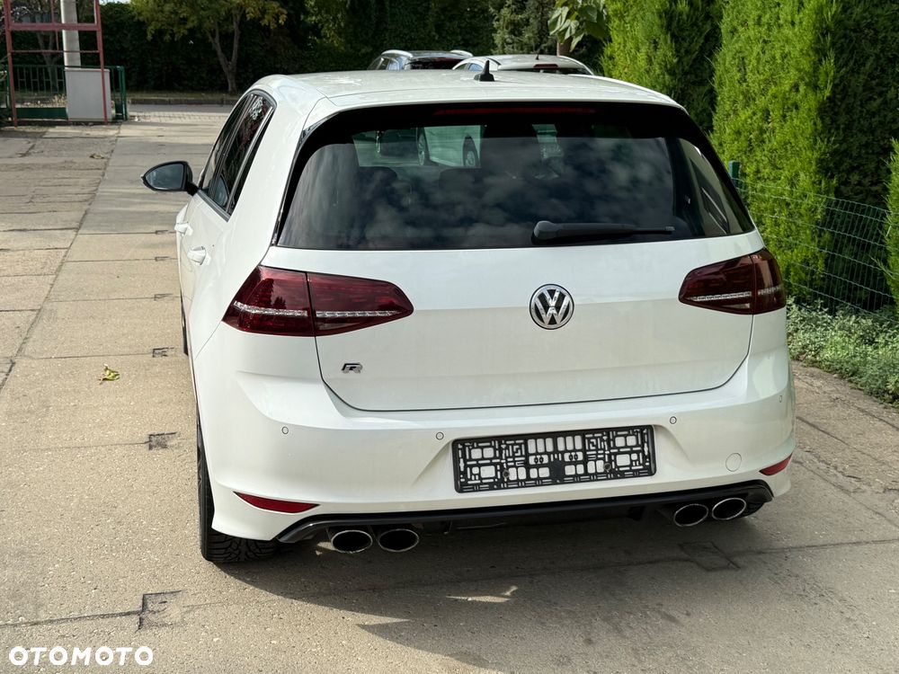 Volkswagen Golf - 8