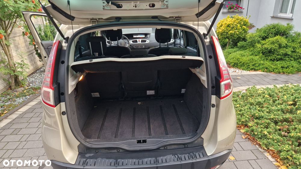 Renault Scenic - 10