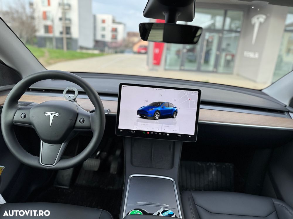 Tesla Model Y RWD Long Range - 5