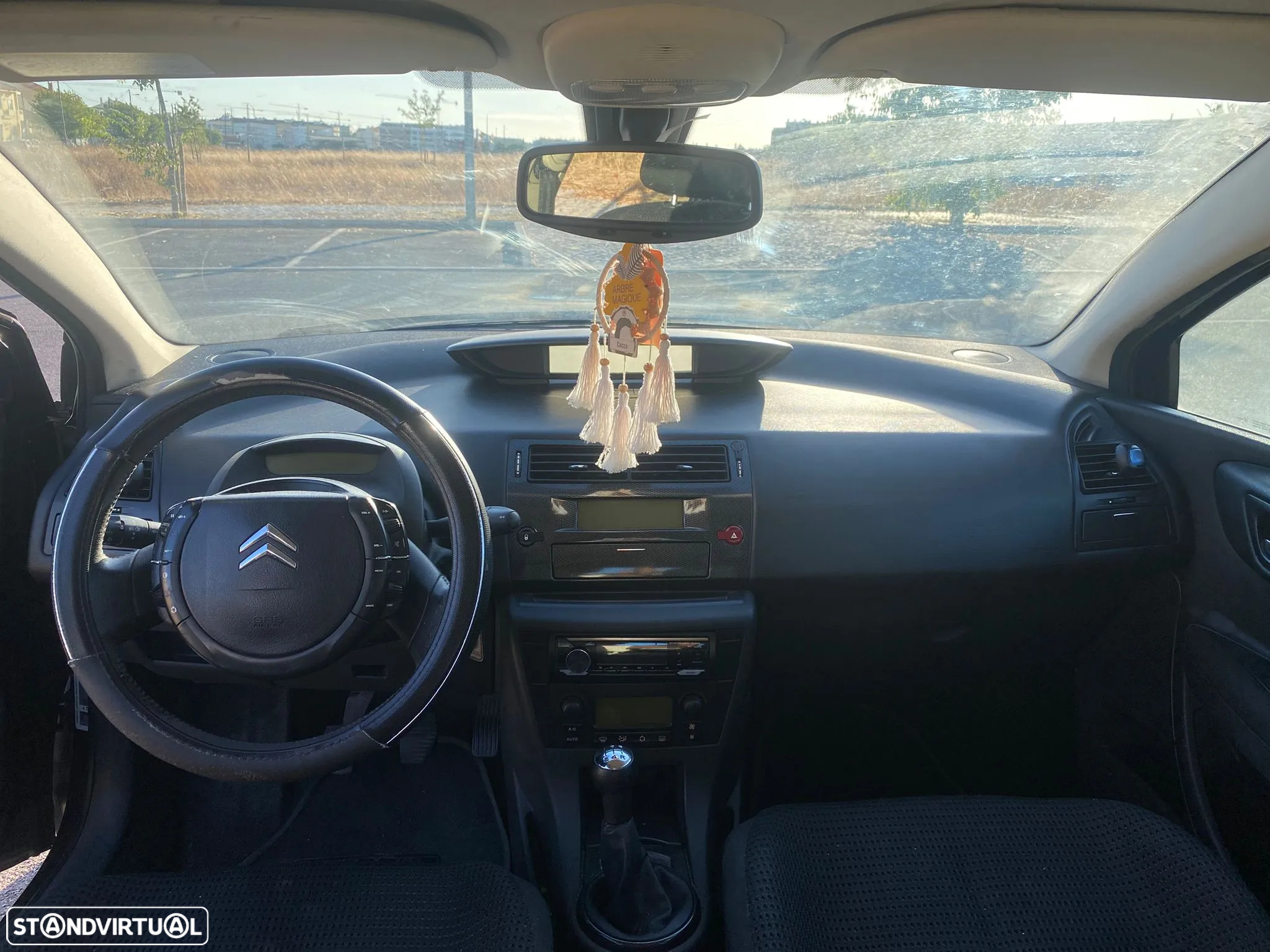 Citroën C4 1.4 16V SX - 14
