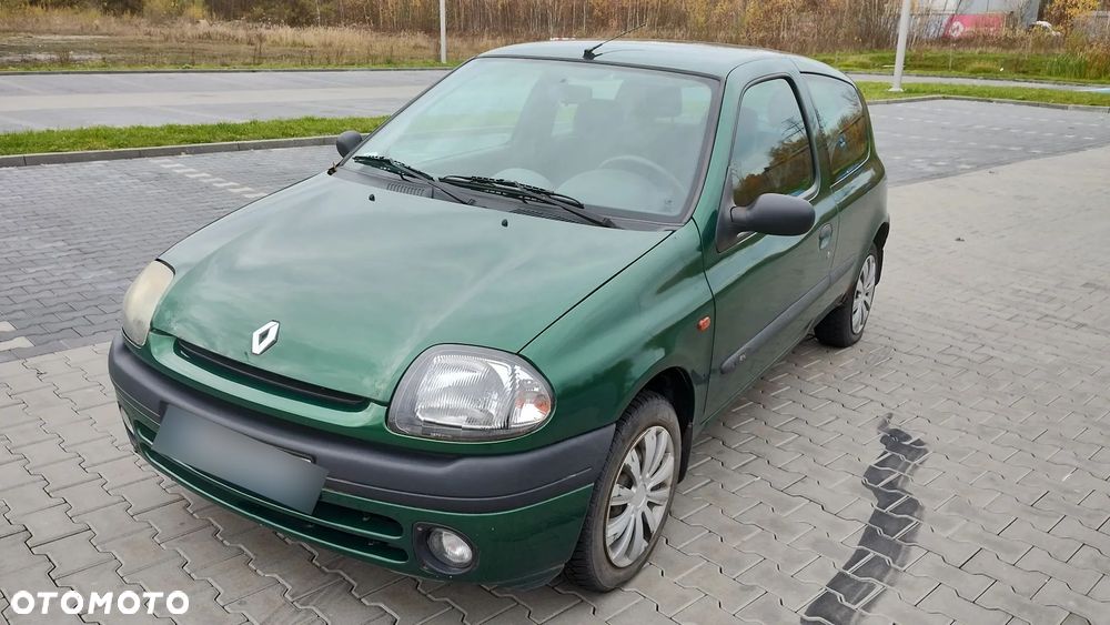 Renault Clio - 1