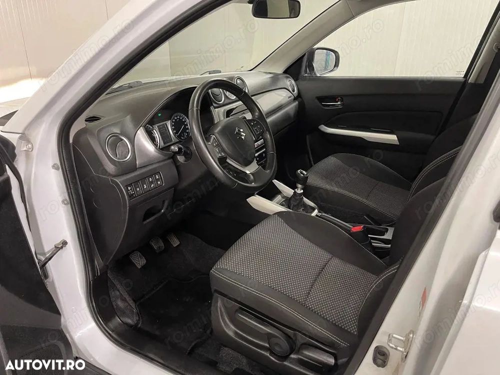 Suzuki Vitara - 7
