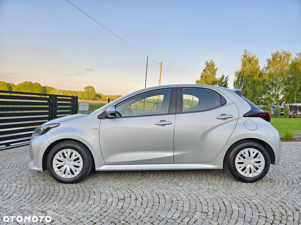 Toyota Yaris - 4