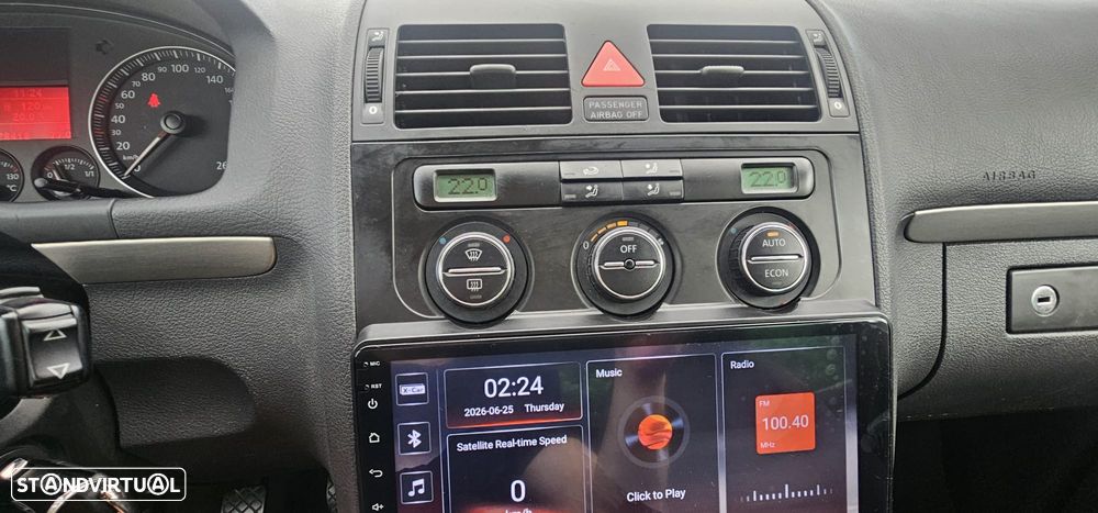 VW Touran 2.0 TDI Highline 7L - 3