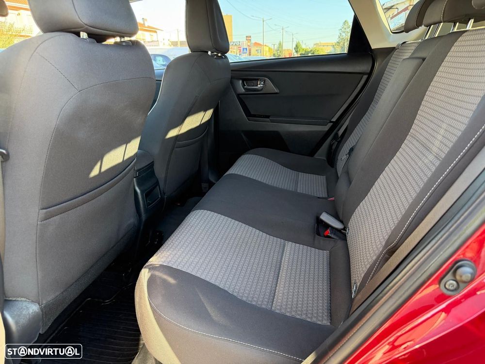 Toyota Auris 1.8 HSD Comfort +P.Sport+Navi - 10