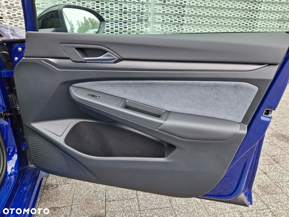 Volkswagen Golf Variant 2.0 TSI 4Motion R - 16