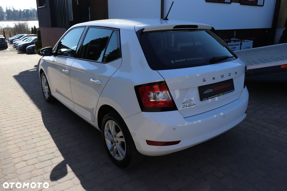 Skoda Fabia - 4