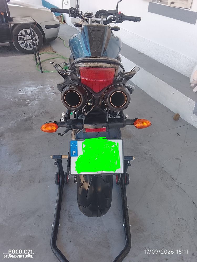 Yamaha FZR - 5