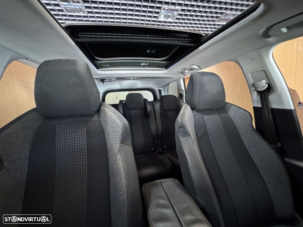 Peugeot 5008 1.5 BlueHDi Allure Pack EAT8 - 37