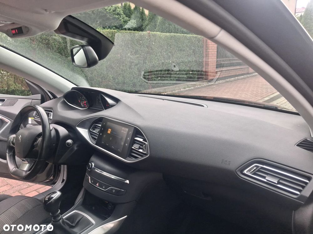 Peugeot 308 - 6