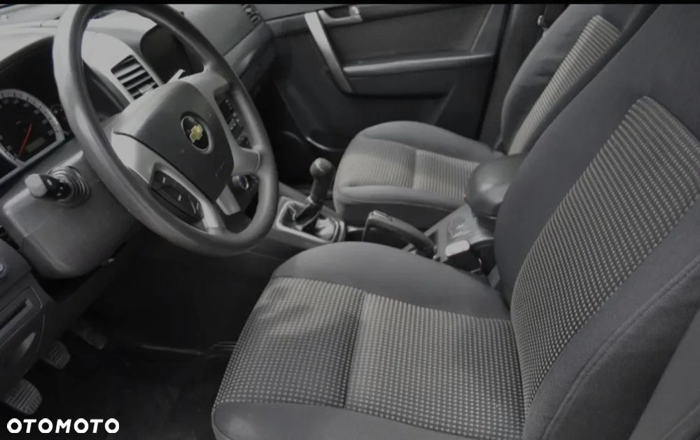 Chevrolet Captiva 2.4 LS - 5