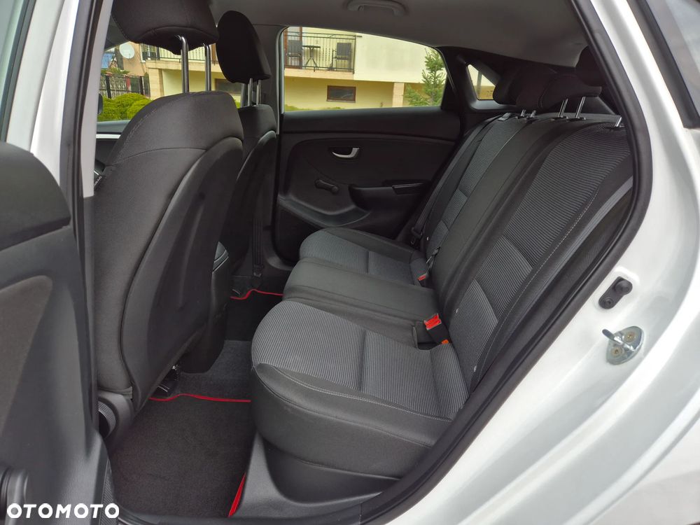 Hyundai i30 blue 1.6 CRDi Classic - 25