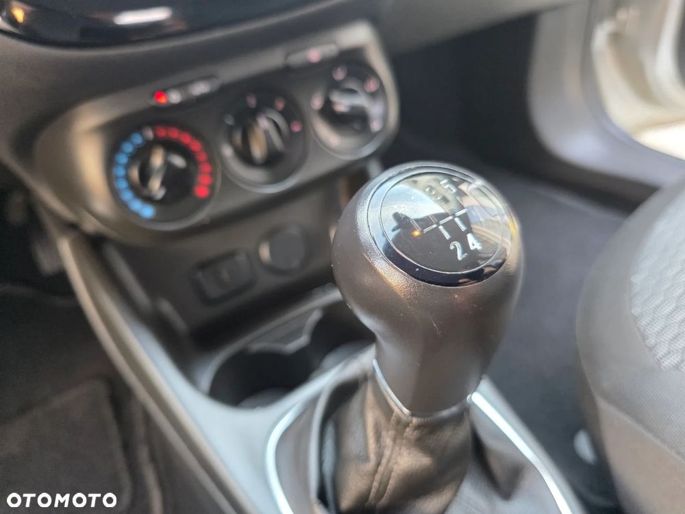 Opel Corsa 1.4 Cosmo - 22