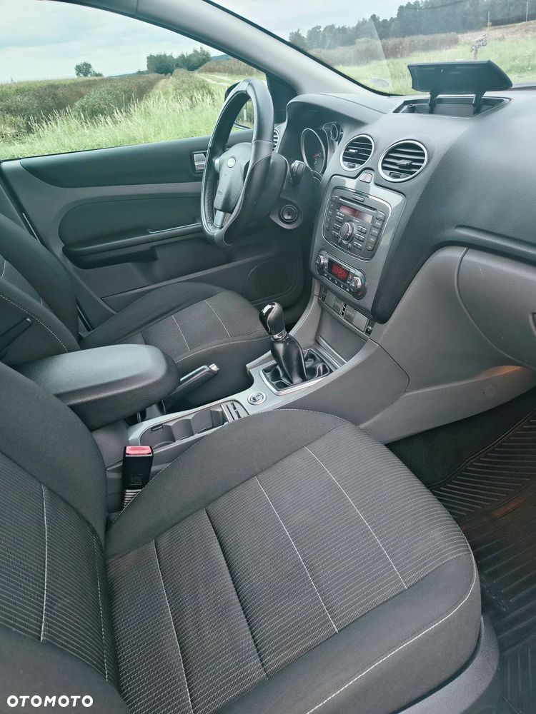 Ford Focus - 27