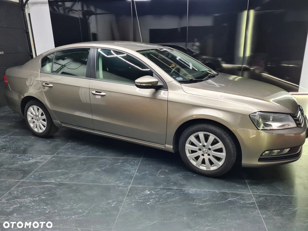Volkswagen Passat 2.0 TDI Comfortline - 1