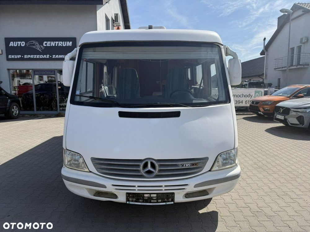 Mercedes-Benz Sprinter - 3