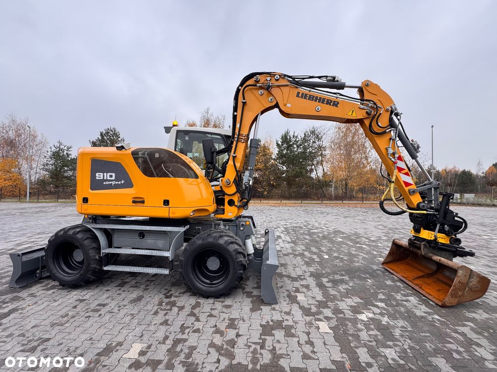 Liebherr A910 compact |2017|łapy-plug| rototilt ze szczypkami | 7200mtg |3 łyzki|warta  uwagi - 17