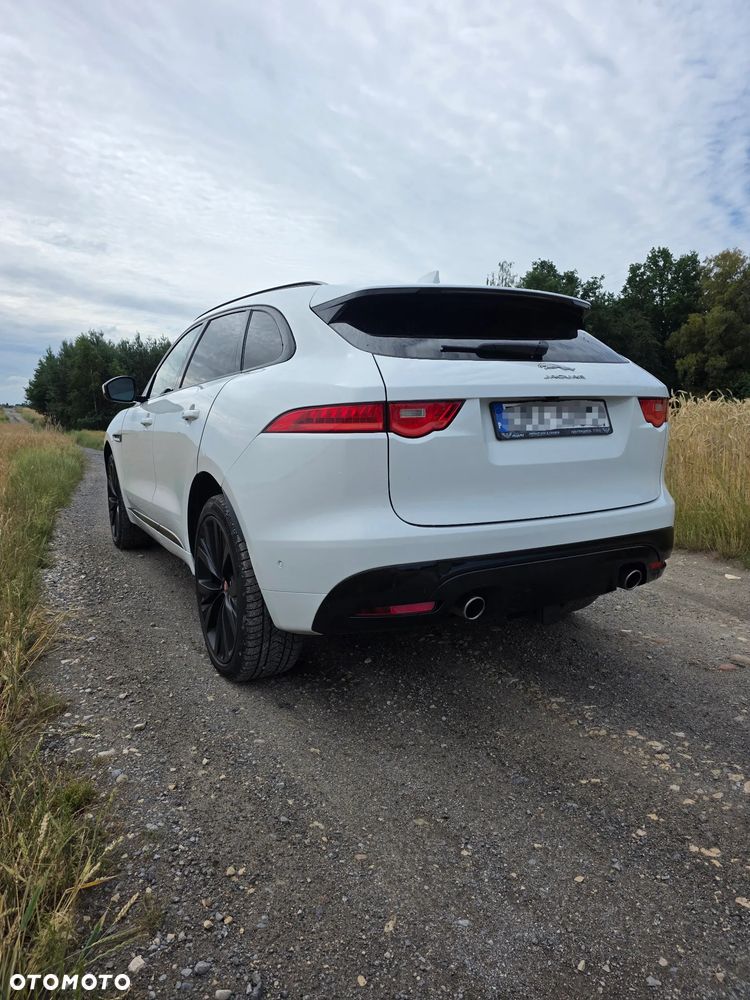 Jaguar F-Pace 3.0 V6 AWD S - 4