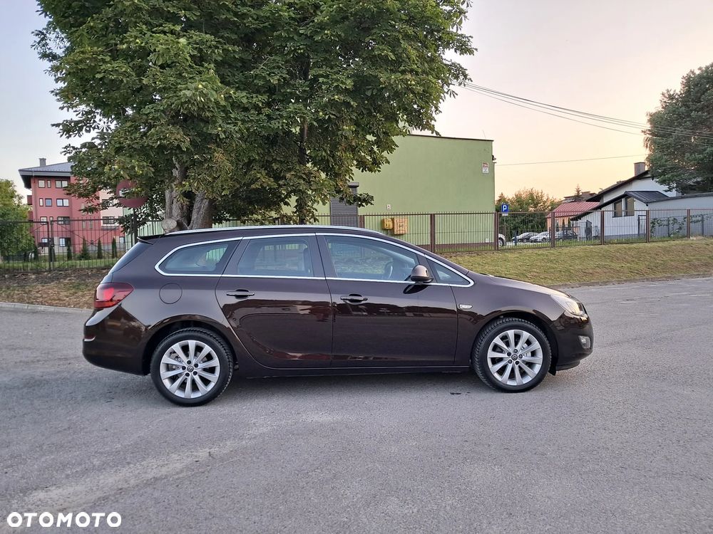 Opel Astra 1.4 Turbo Exklusiv - 6