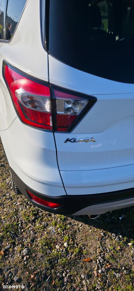 Ford Kuga - 16