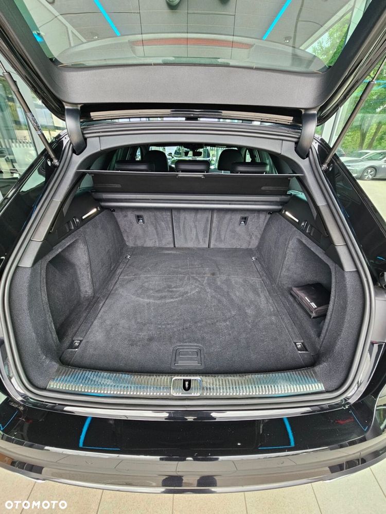 Audi A4 Avant - 32