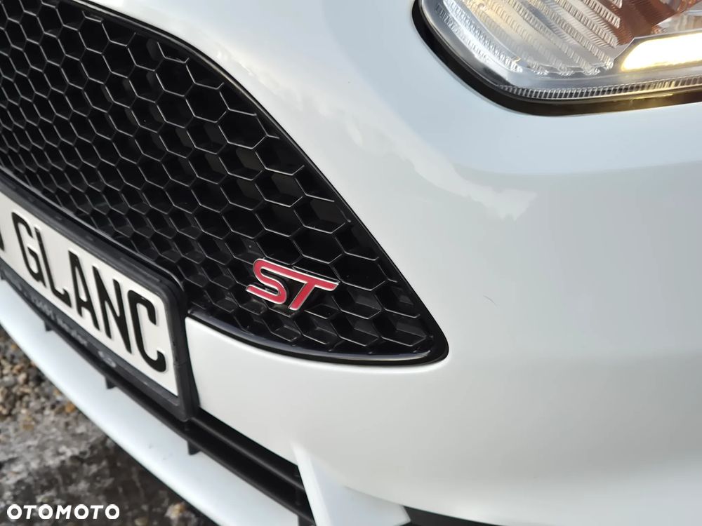 Ford Fiesta 1.6 EcoBoost mit Leder-Sport-Paket ST - 22