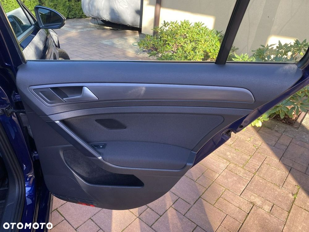 Volkswagen Golf 1.5 TSI BMT Comfortline - 23