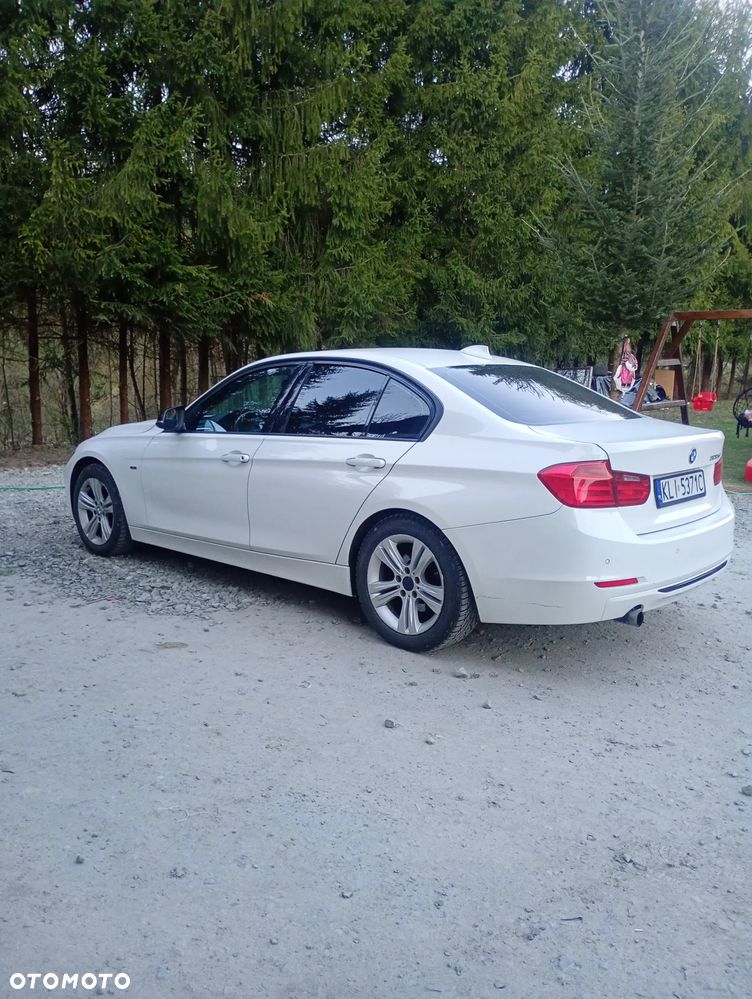 BMW Seria 3 320d - 17