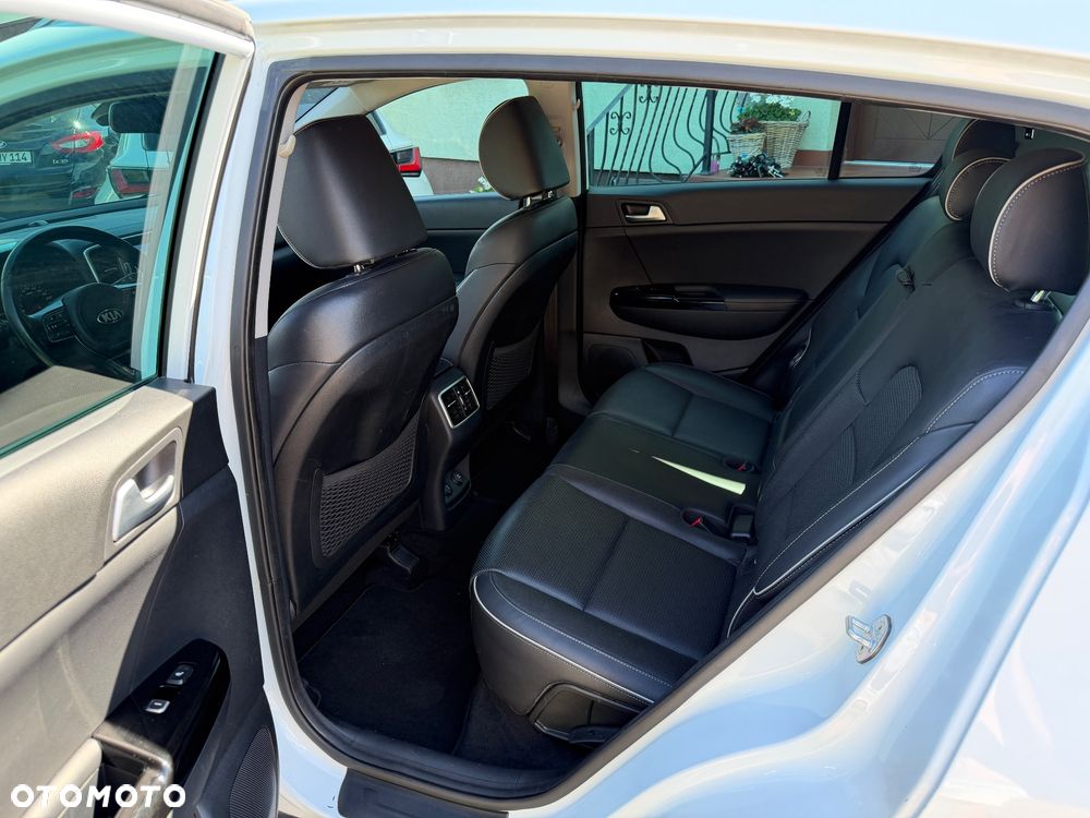 Kia Sportage 1.6 GDI 2WD DREAM-TEAM EDITION - 27