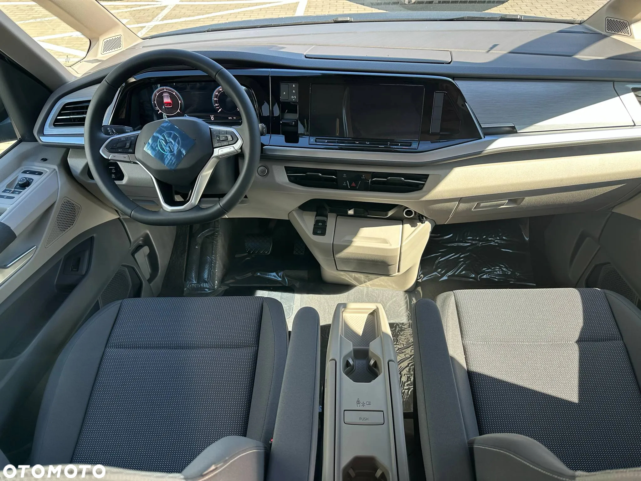 Volkswagen Multivan 2.0 TDI L2 Life DSG - 9