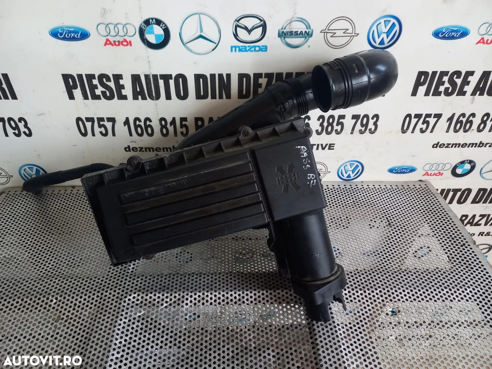 Carcasa Filtru Aer Vw Passat B7 1.6 Tdi An 2011-2012-2013-2014-2015 Motor 1.6 Tdi CAY - Dezmembrari - 6