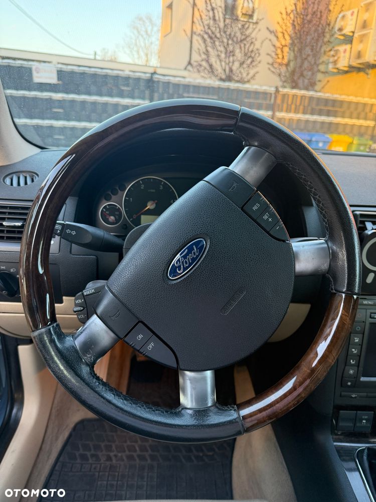 Ford Mondeo 2.2 TDCi Ghia X - 14