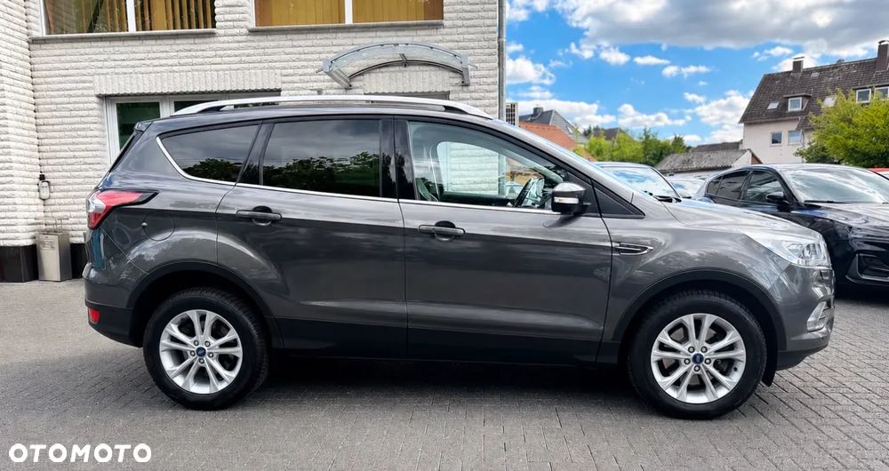 Ford Kuga 2.0 TDCi 4x2 Titanium - 12