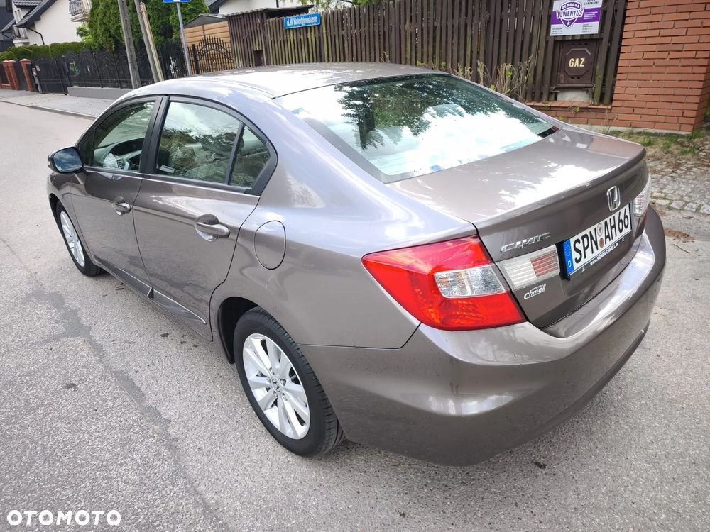 Honda Civic 1.8 Comfort - 3