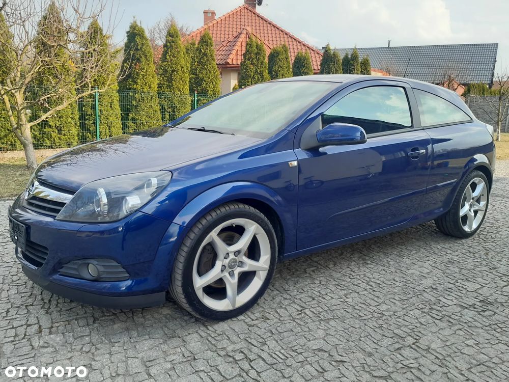 Opel Astra 2.0 Turbo Sport - 1