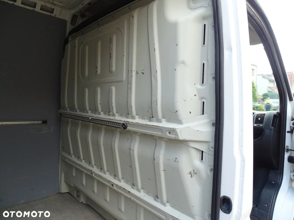 Peugeot Boxer 3,0 HDI-JTD moc 180-koni , L3-H2 ,KLIMATYZACJA , Zarejestrowany w PL.paka 3,80 m. - 15