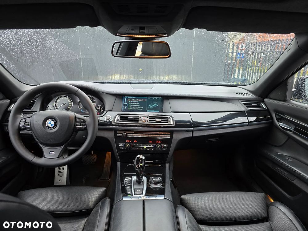 BMW Seria 7 740d xDrive - 15