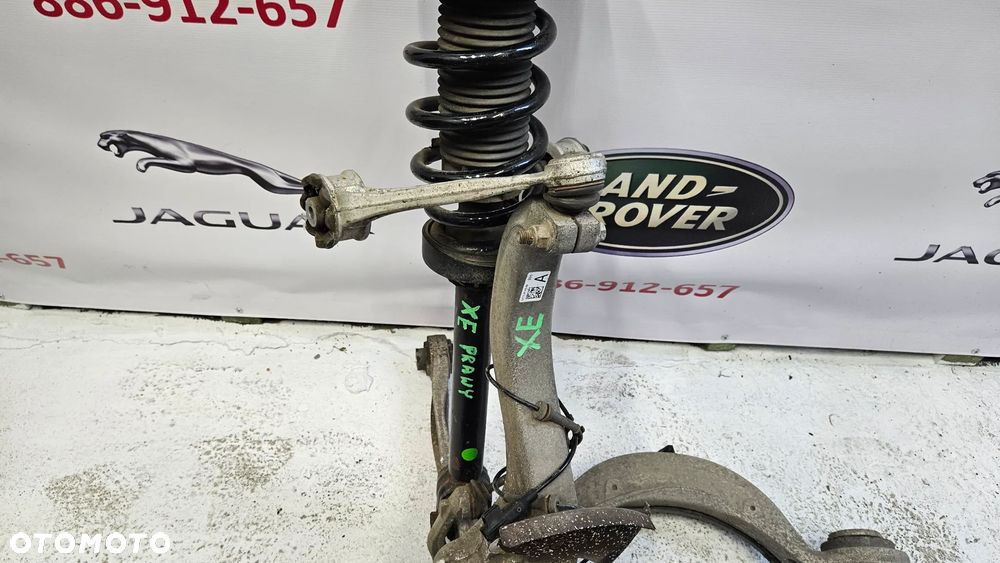 Jaguar XE X760 2.0D Kompletna zwrotnica prawa z wahaczami i amortyzatorem Zawieszenie przód prawy Wahacz Amortyzator GX73-3K185-AB GX7318B037FC - 7