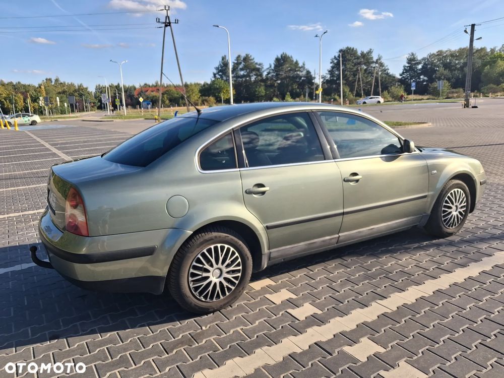 Volkswagen Passat 1.9 TDI - 14