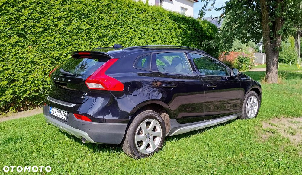 Volvo V40 Cross Country T4 AWD Kinetic - 4