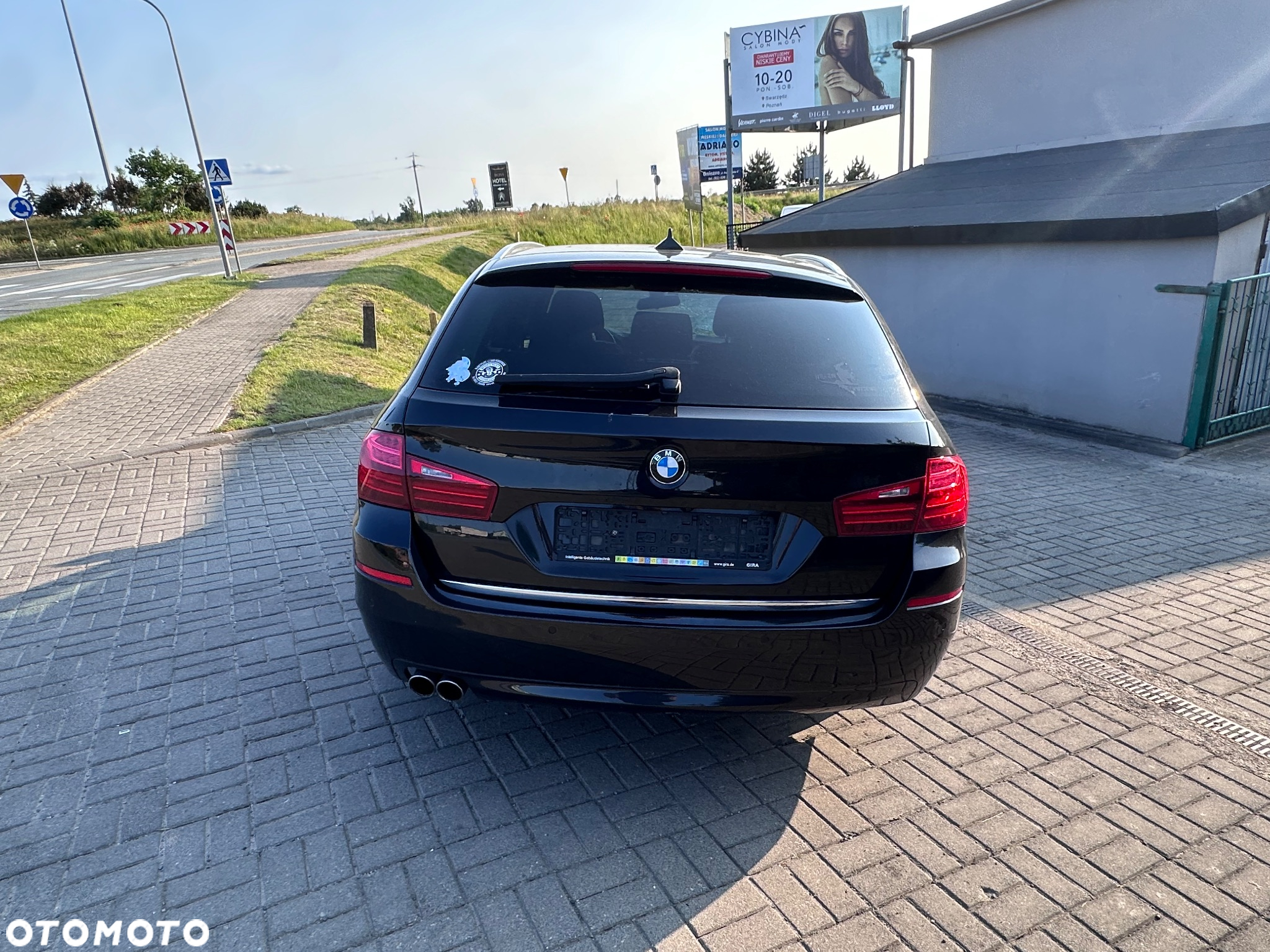 BMW Seria 5 520d Touring Luxury Line - 7