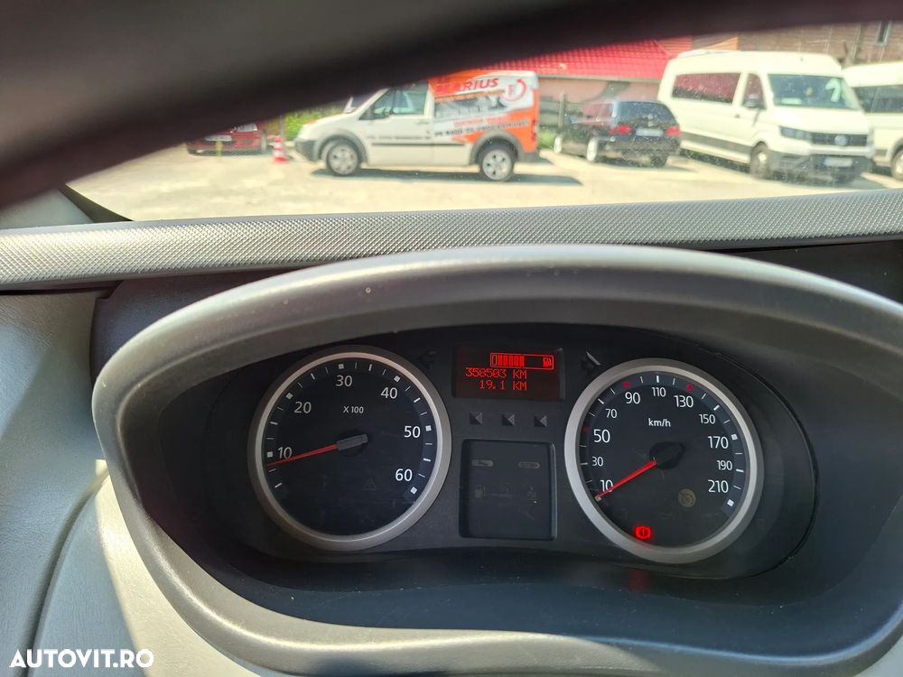 Renault Trafic - 7