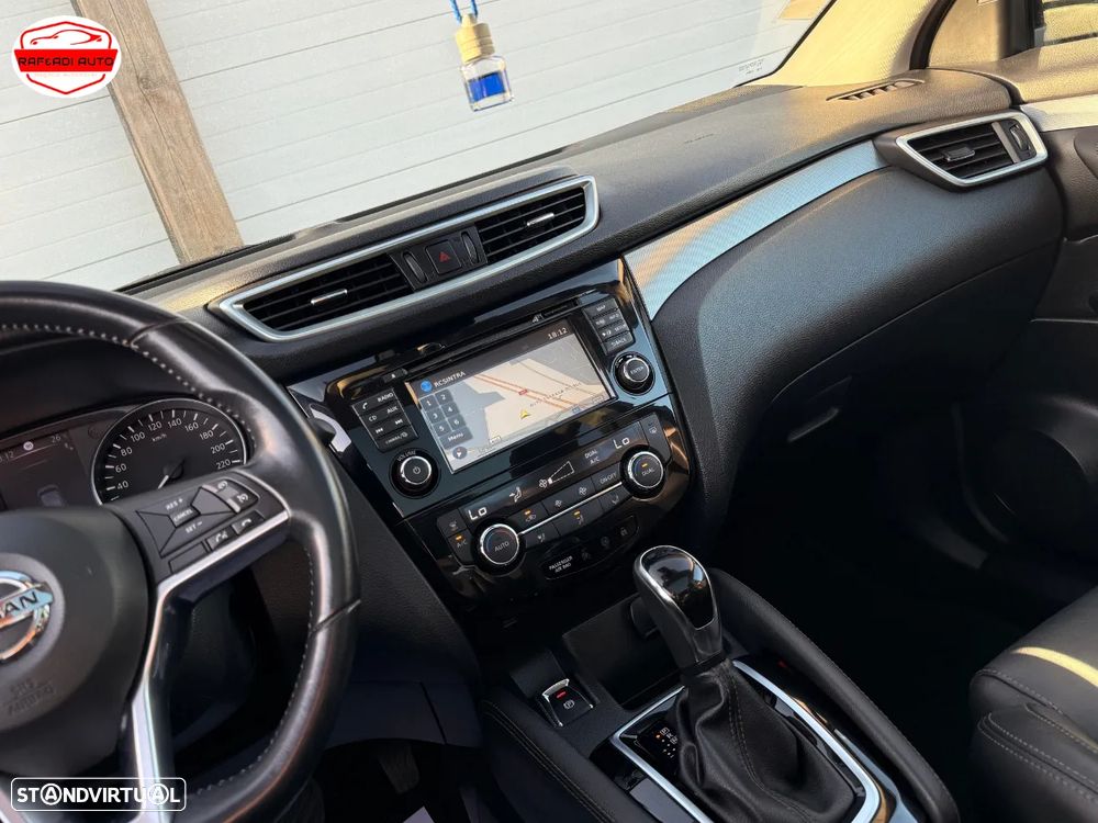 Nissan Qashqai 1.6 dCi N-Connecta Led Xtronic - 26