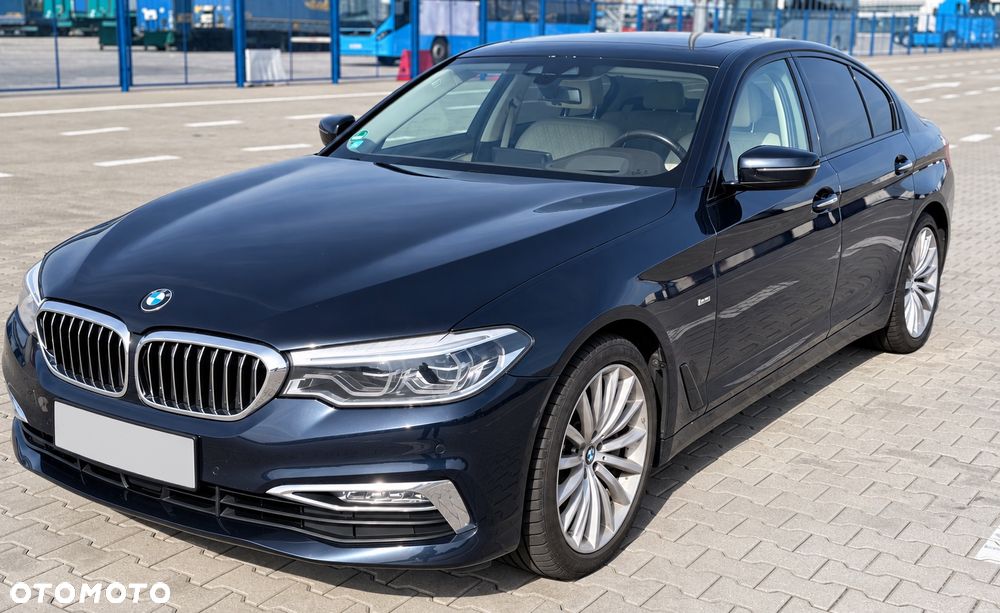 BMW Seria 5 540i Luxury Line - 2
